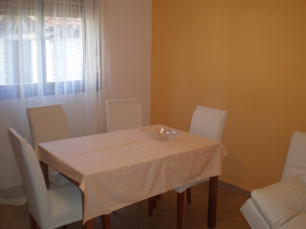 Apartment Ms Пула Екстер'єр фото
